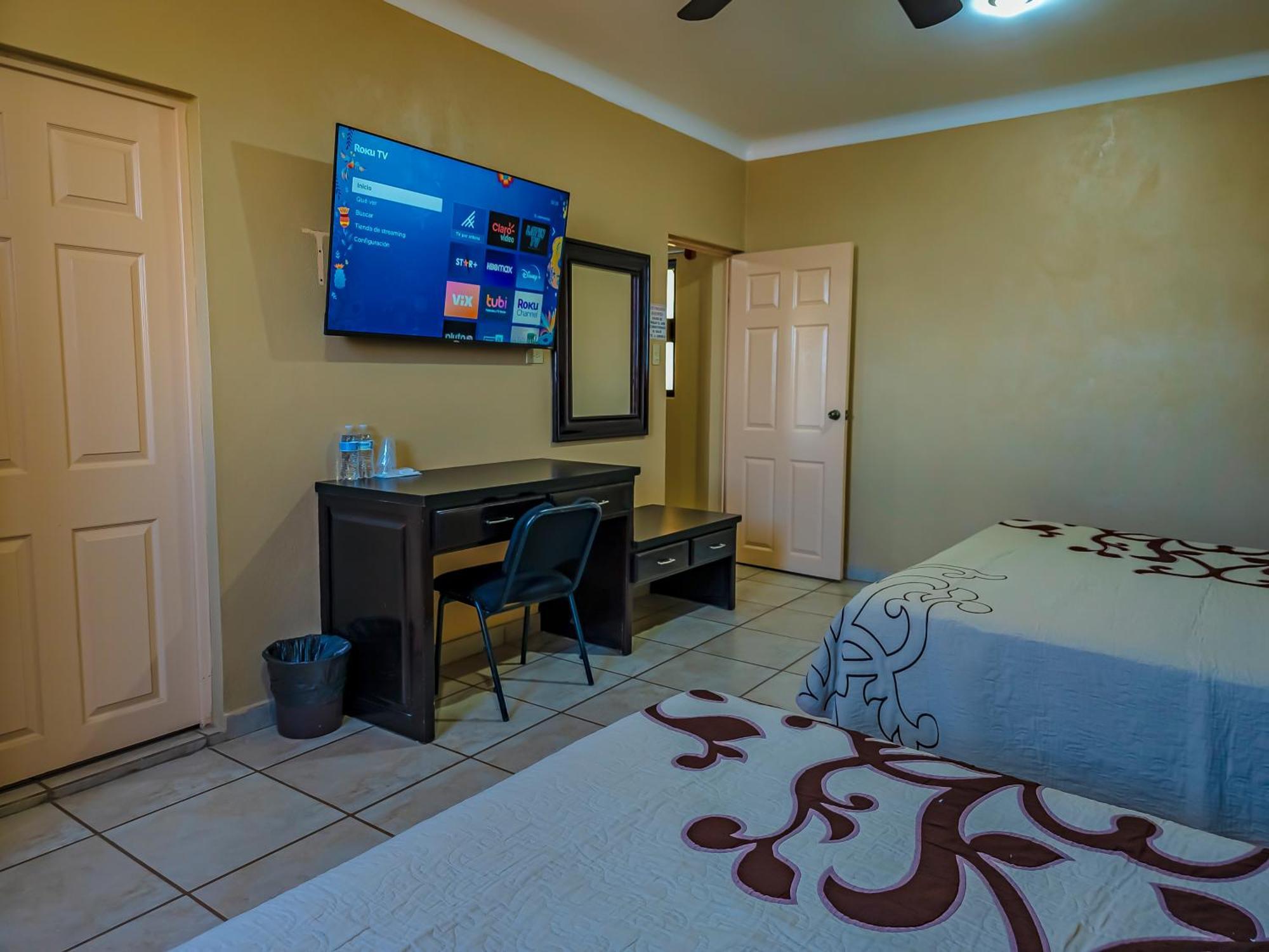 Hotel Oasis Ciudad Constitución Екстериор снимка